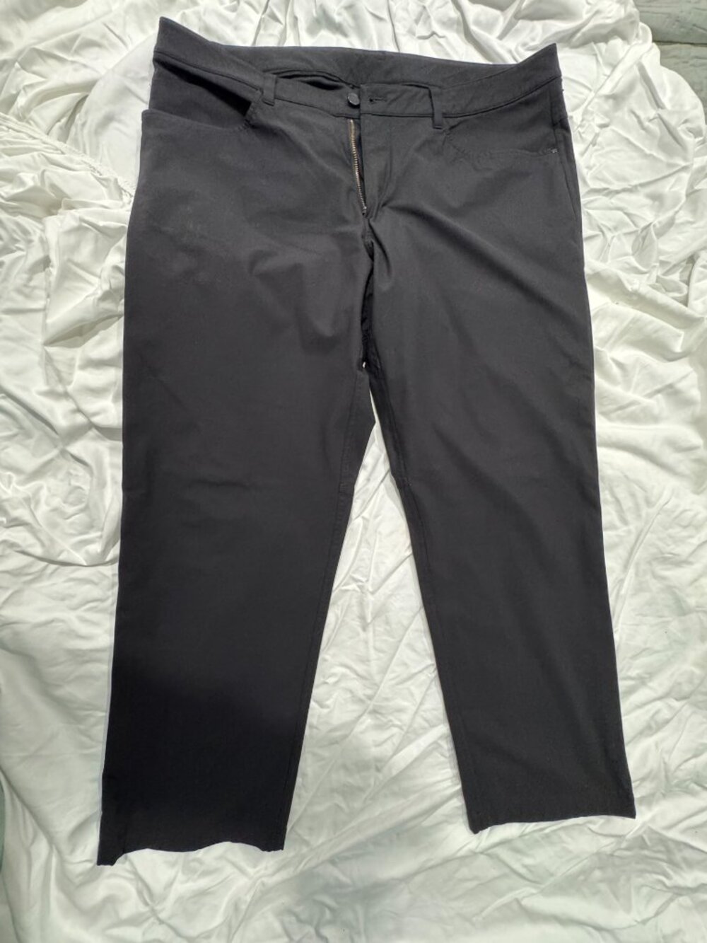 lululemon ABC Classic-Fit 5 Pocket Black Pants 40x27"